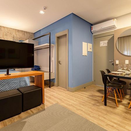 Confortavel Loft Em Condominio Com Piscina Бомбіняс Екстер'єр фото