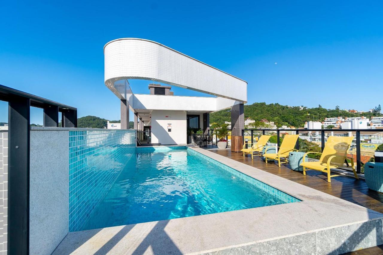 Confortavel Loft Em Condominio Com Piscina Бомбіняс Екстер'єр фото